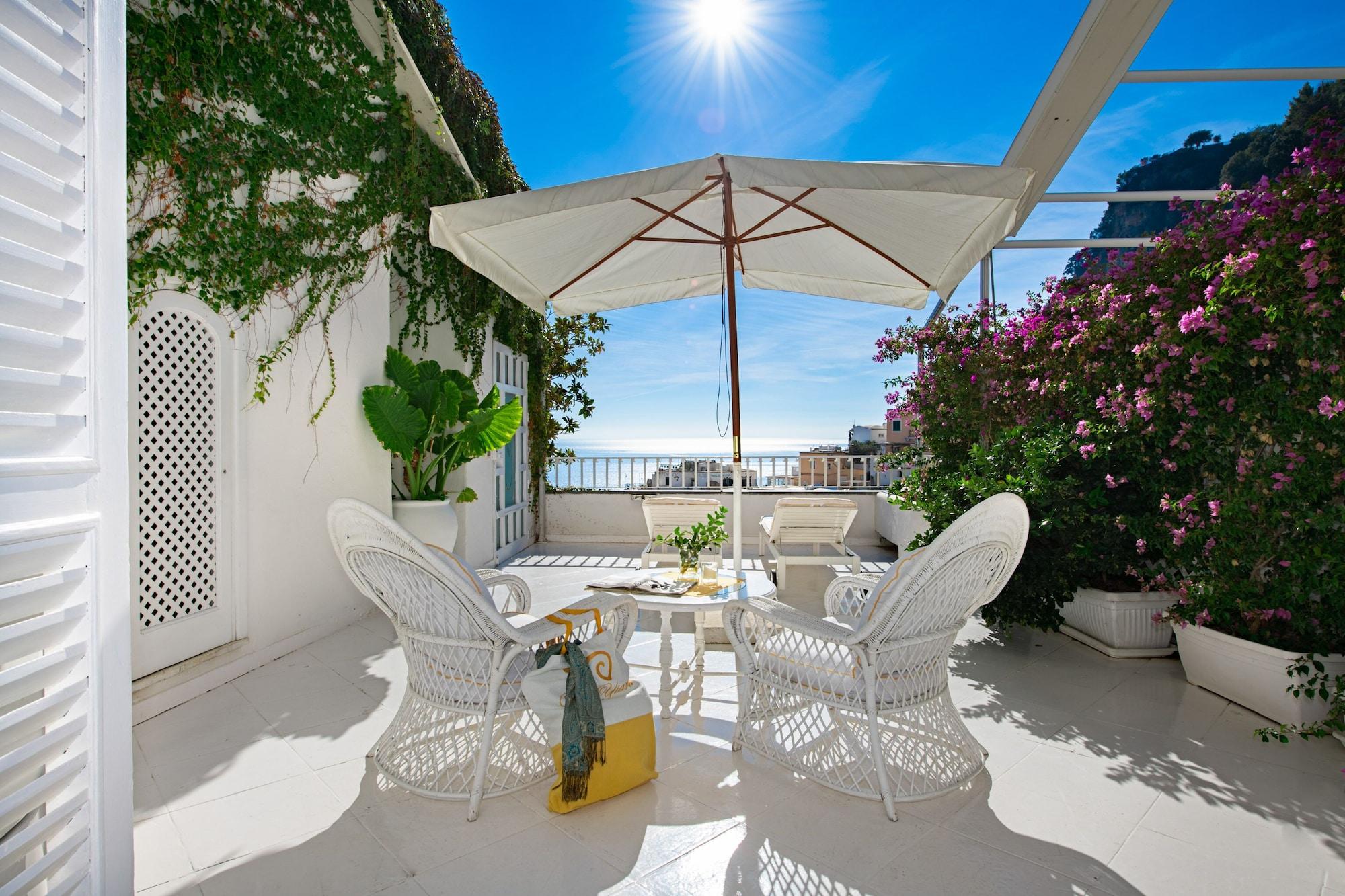 Villa Yiara (Adults Only) Positano Bagian luar foto