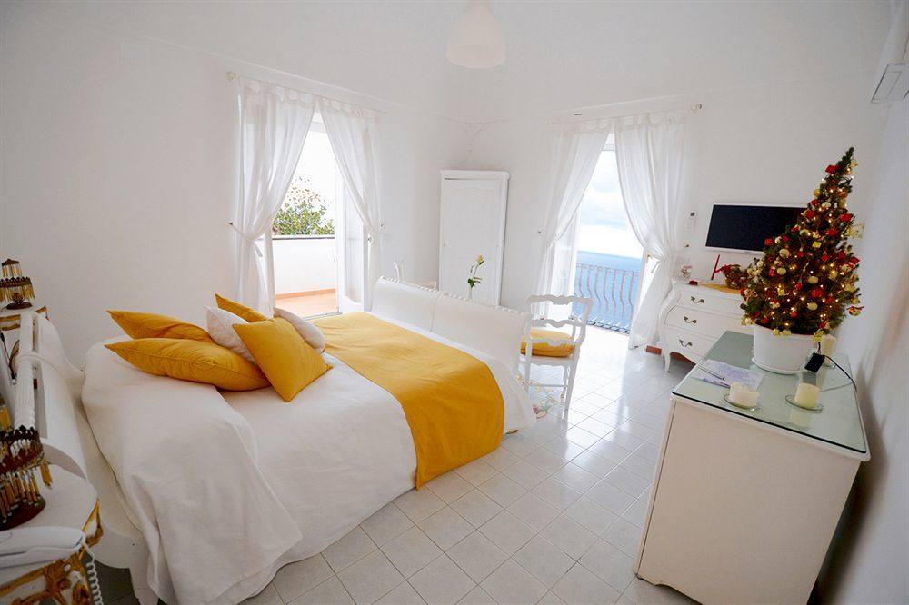Villa Yiara (Adults Only) Positano Bagian luar foto